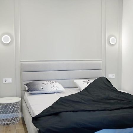 51 Перлина Апартаменти Біля Моря Odessa Exterior foto
